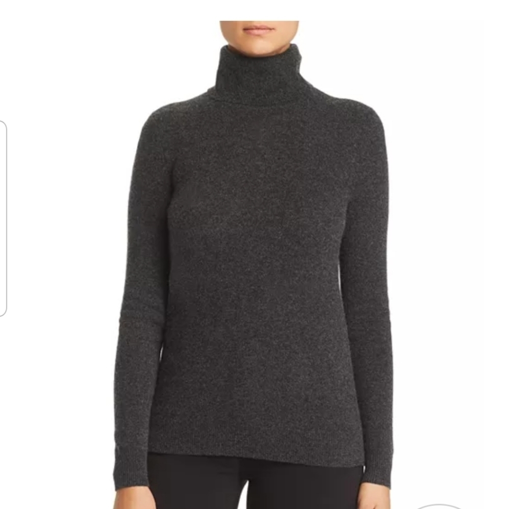 Bloomingdale's grey cashmere turtleneck